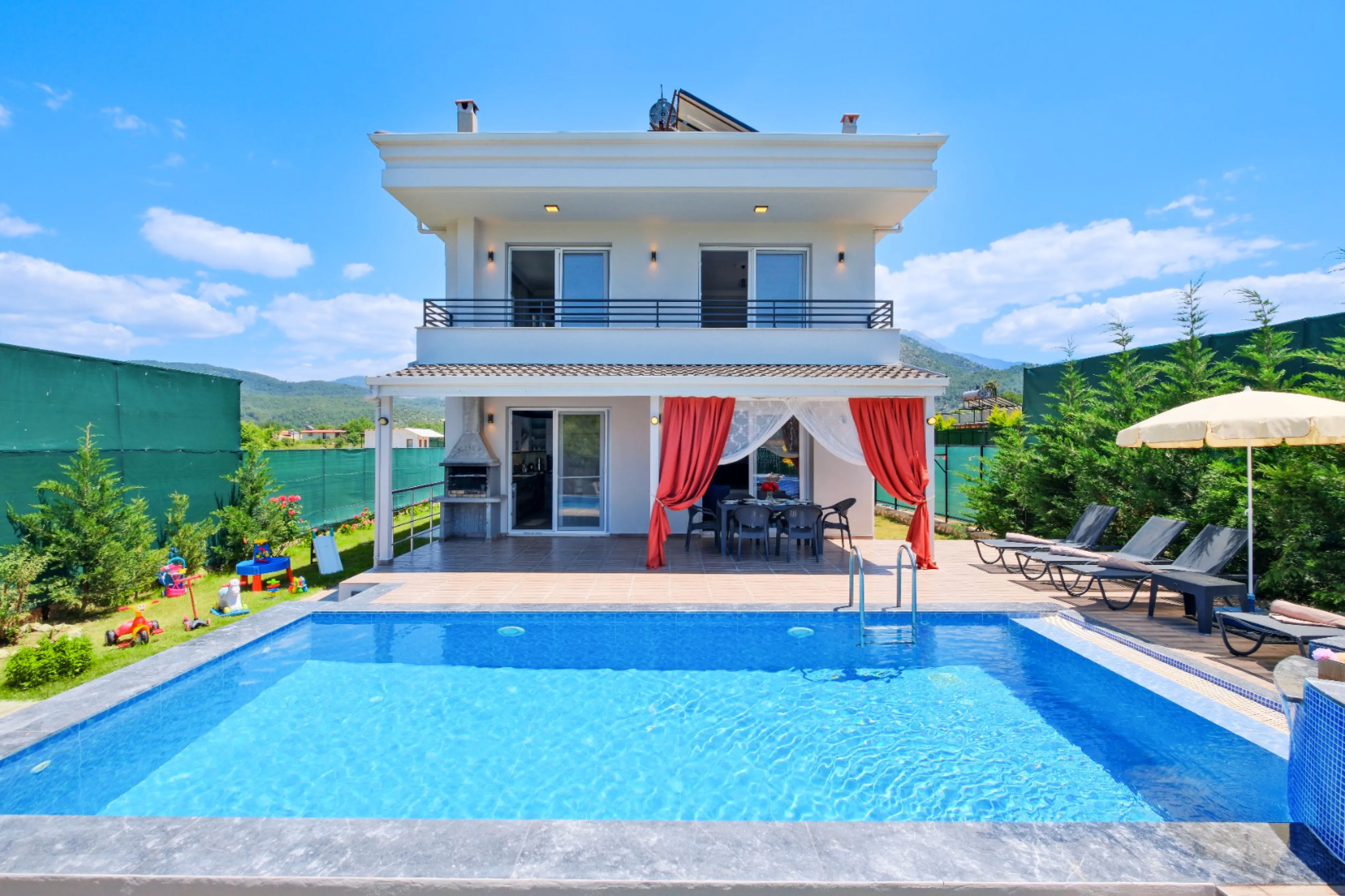 Villa Shine
