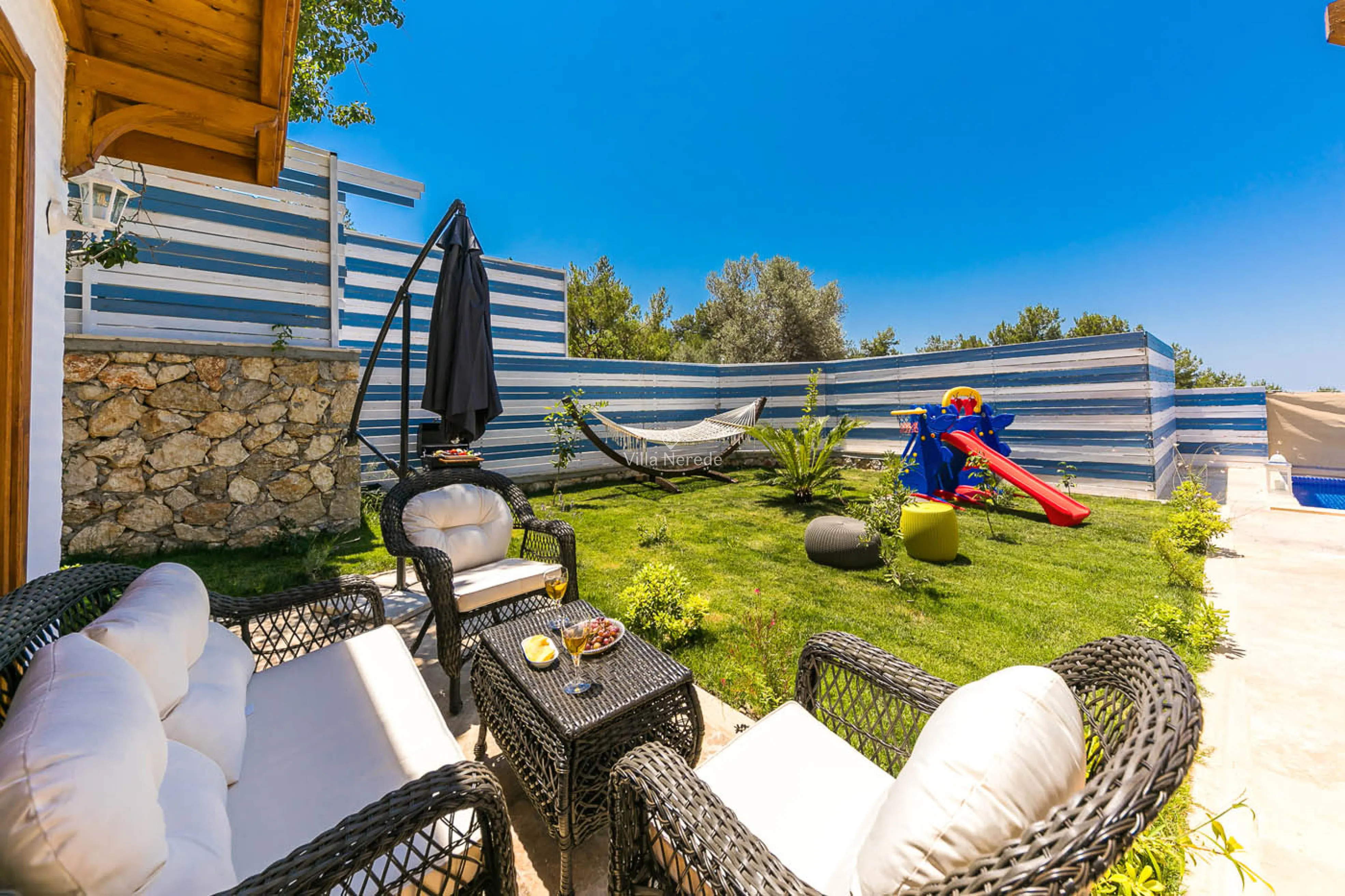 villa-nerede-villa-sunny-2-18_650.jpg