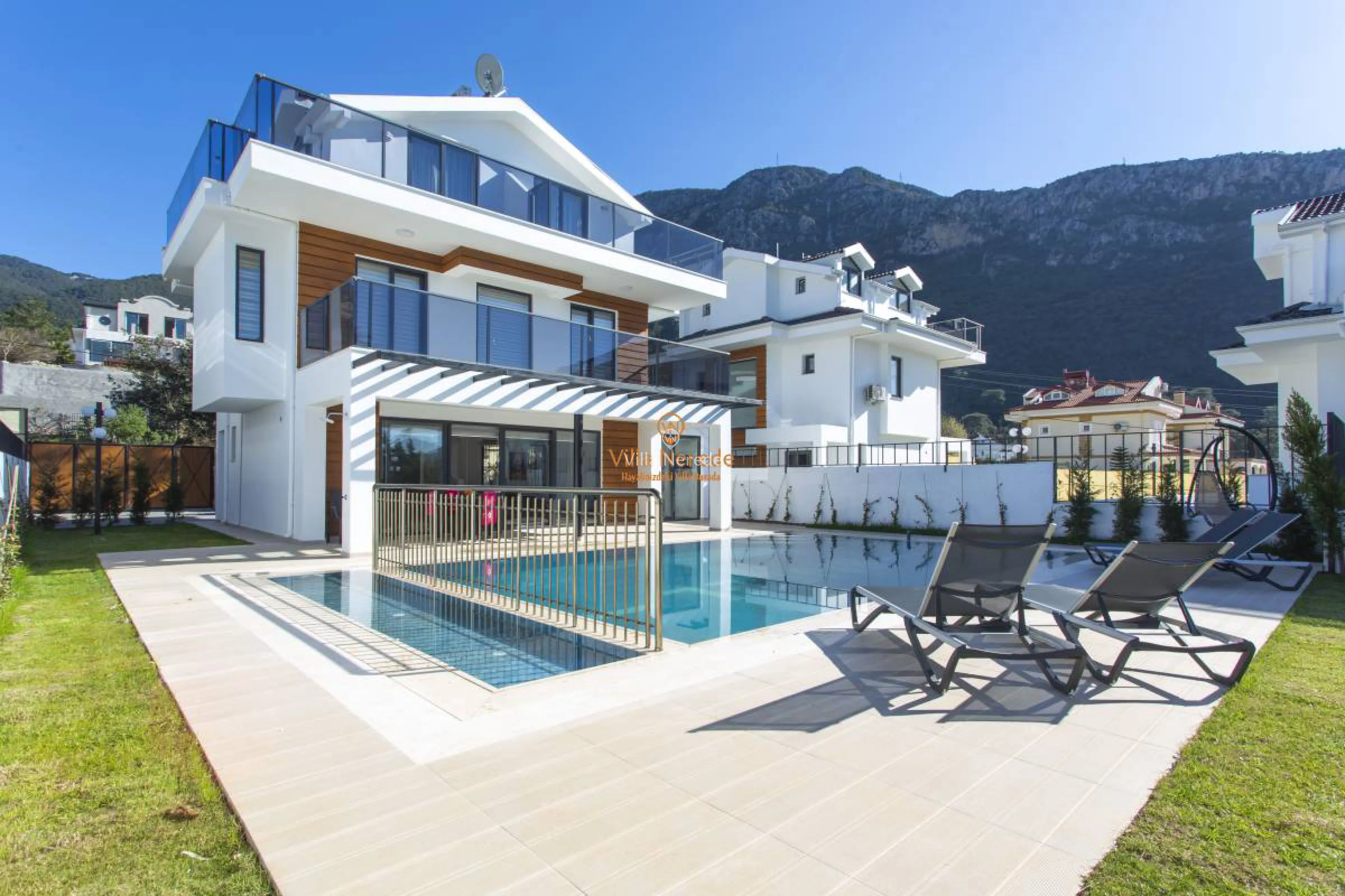 villa-nes-1-662222314-b.jpg
