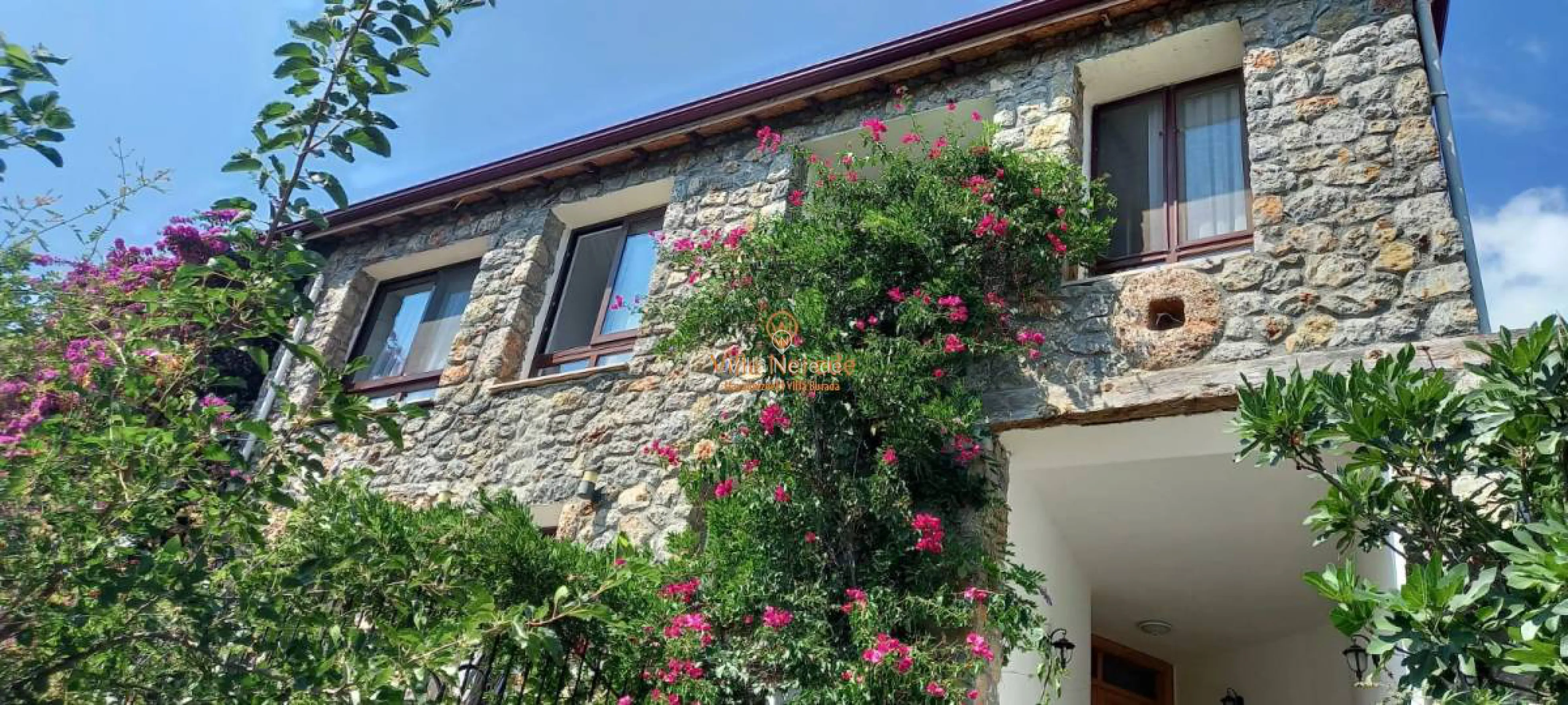 villa-panorama-evi-692327151-b.jpeg
