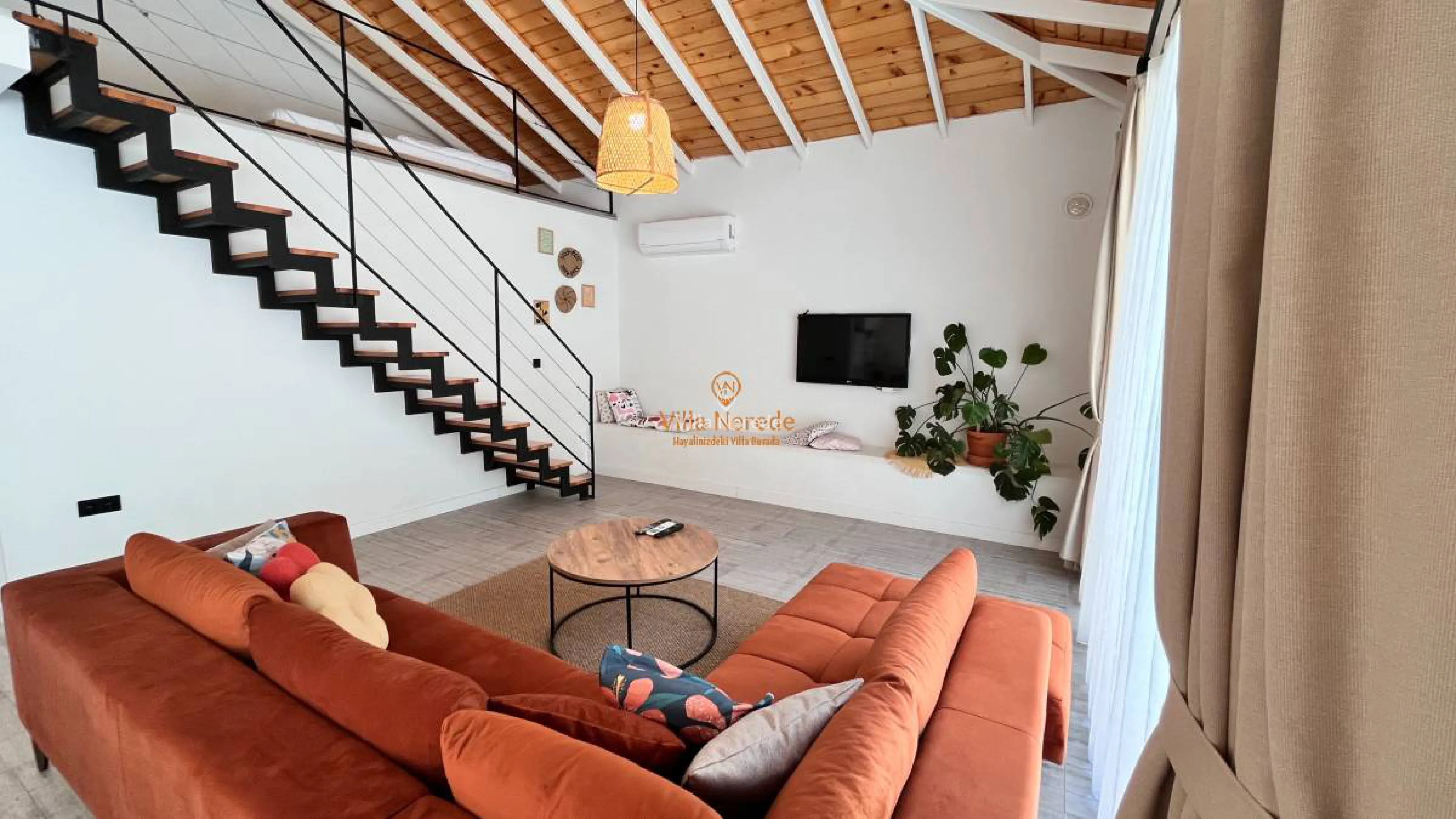 villa-root-house-397908047-b.jpeg
