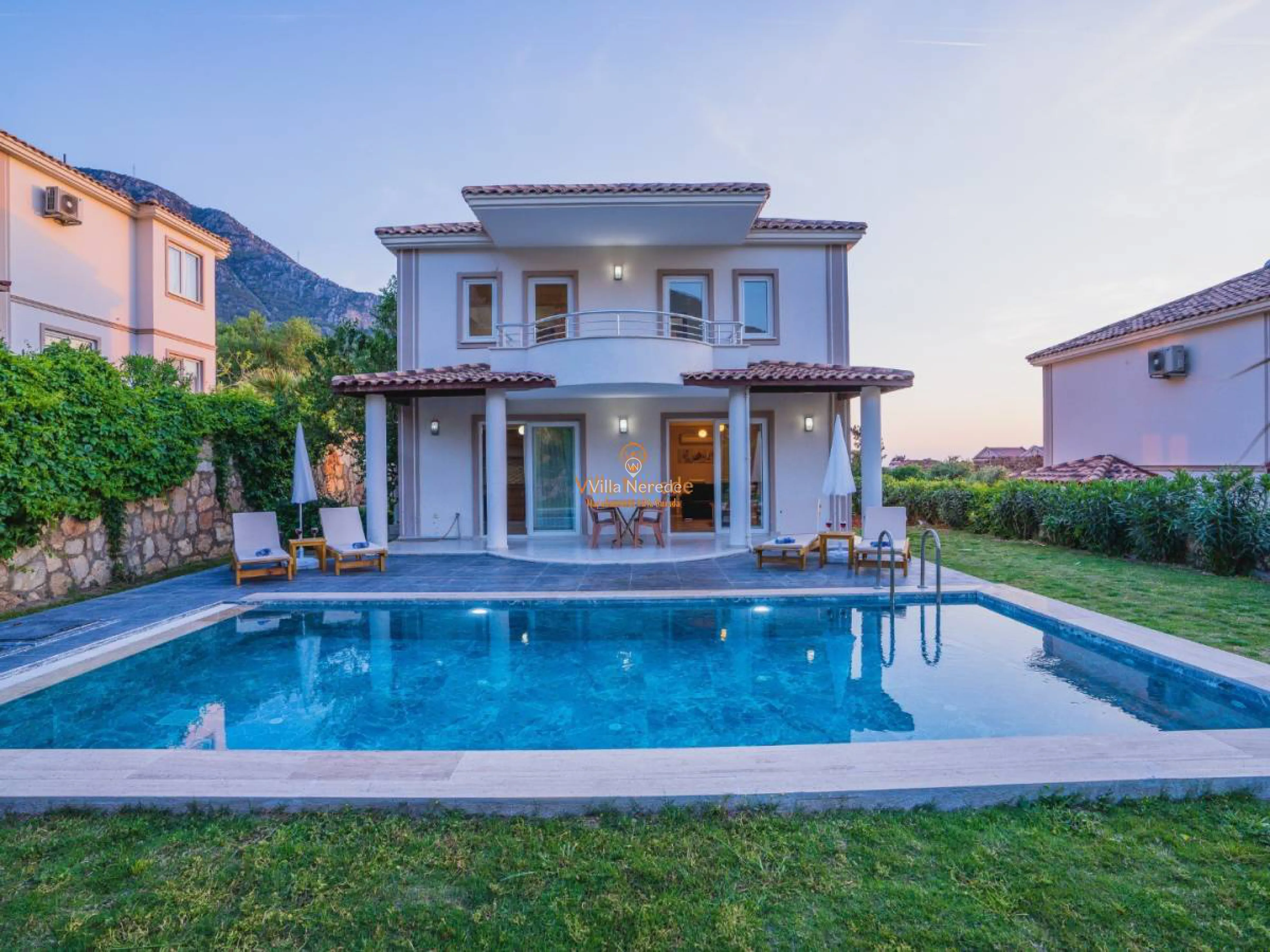 villa-royal-11-481751186-b.jpg