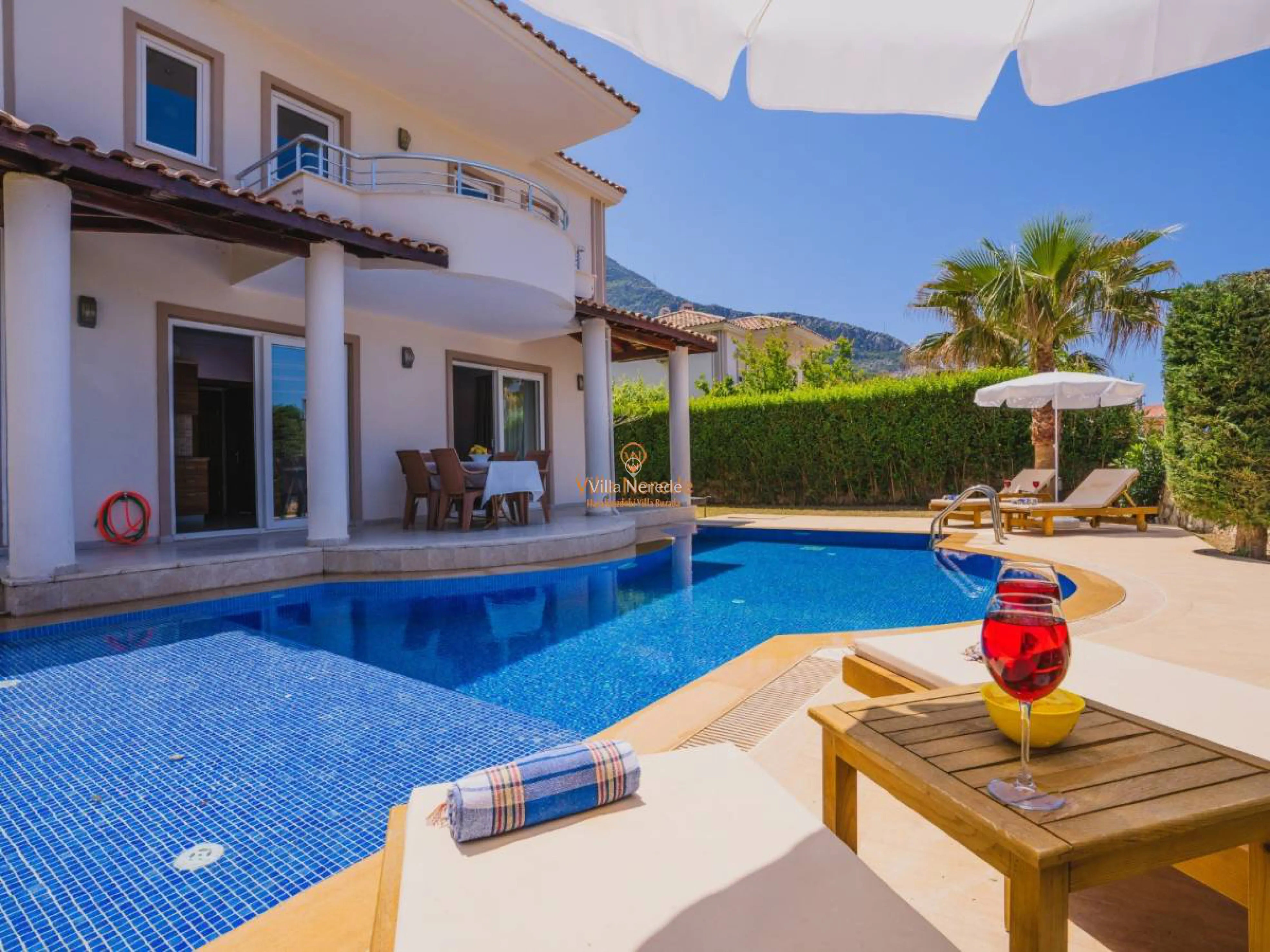 villa-royal-15-788282115-b.jpg