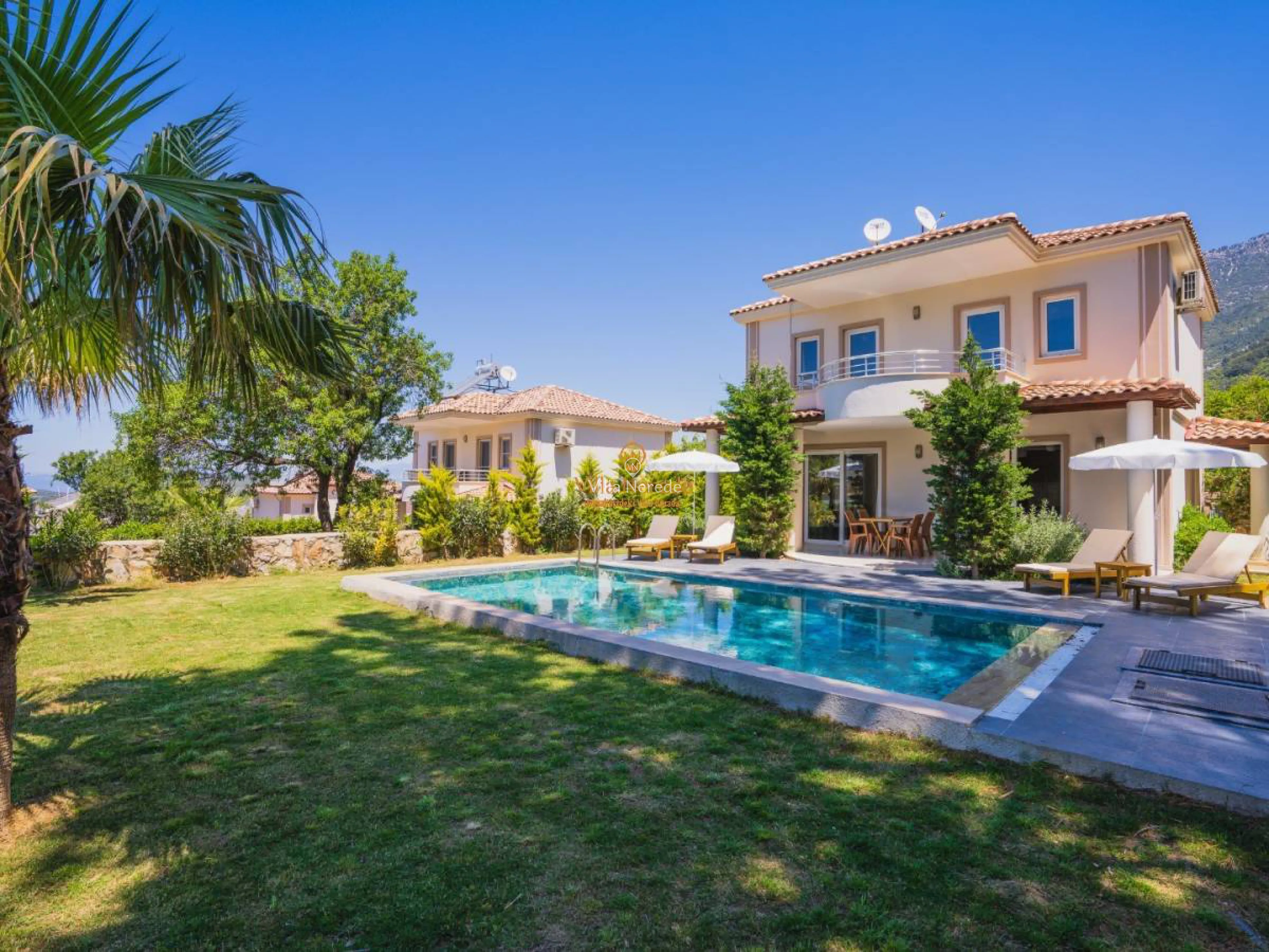 villa-royal-2-359709510-b.jpg