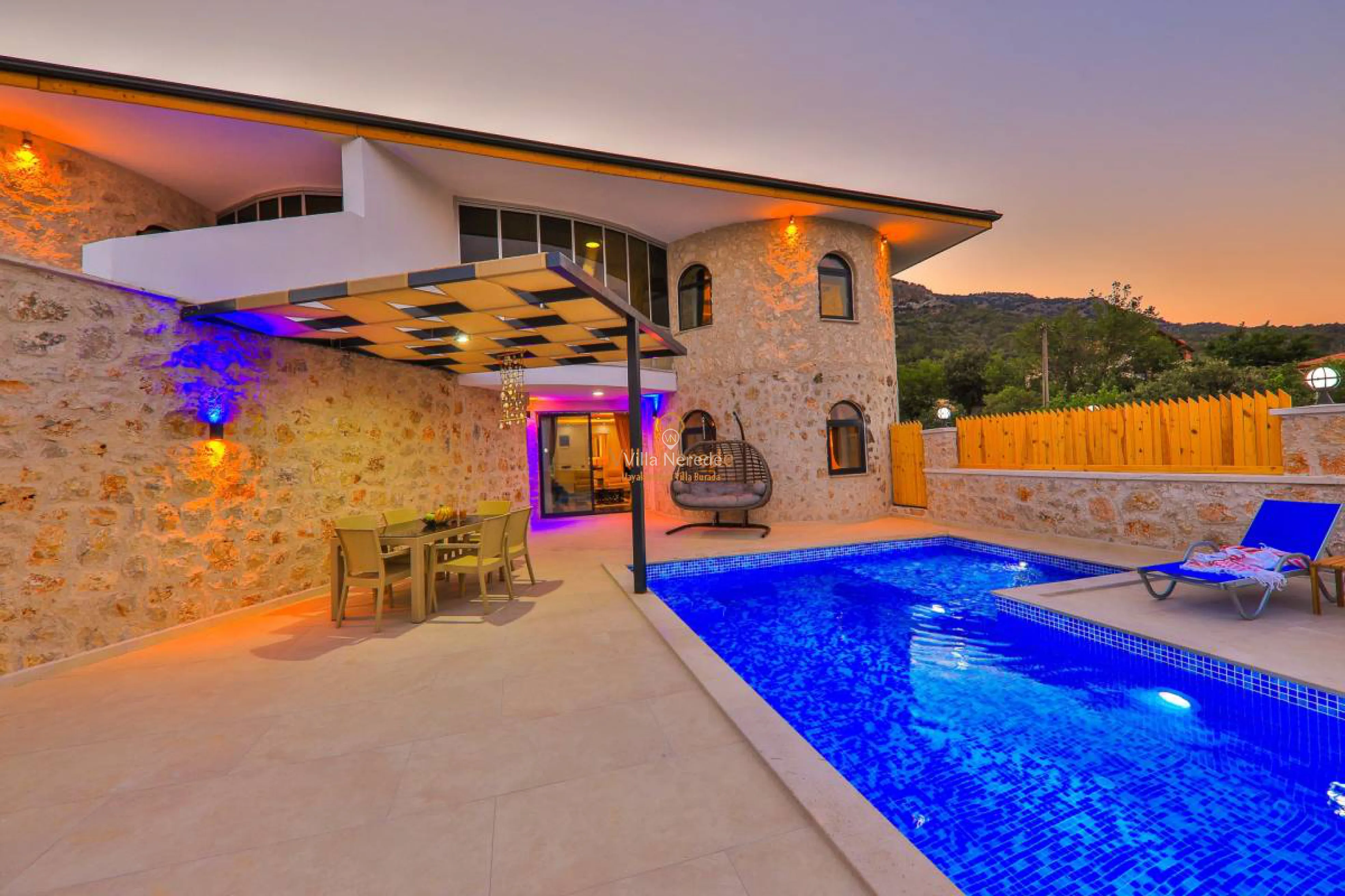 villa-sandak-1-1255174274-b.jpg