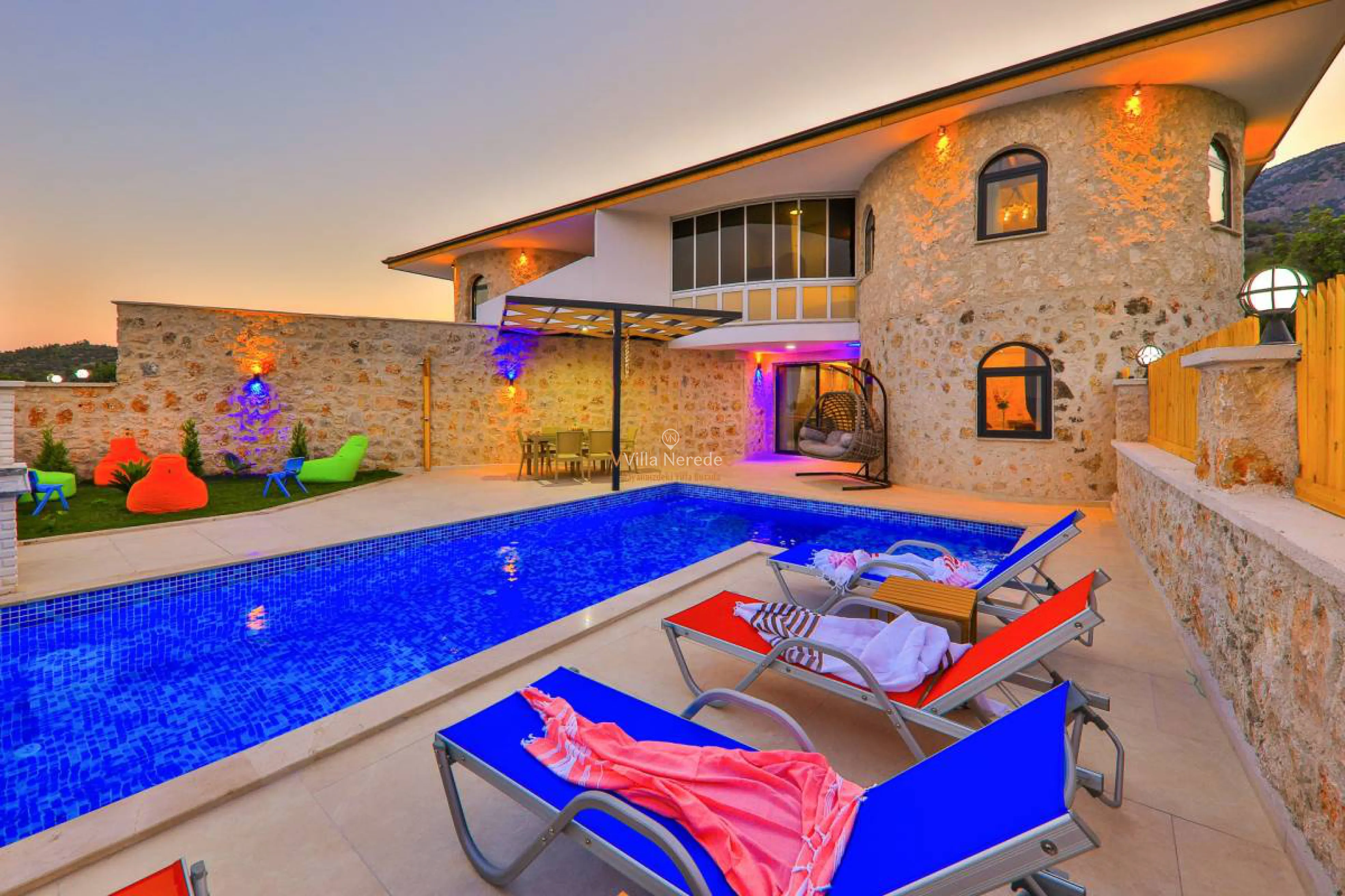 villa-sandak-1-2079294604-b.jpg