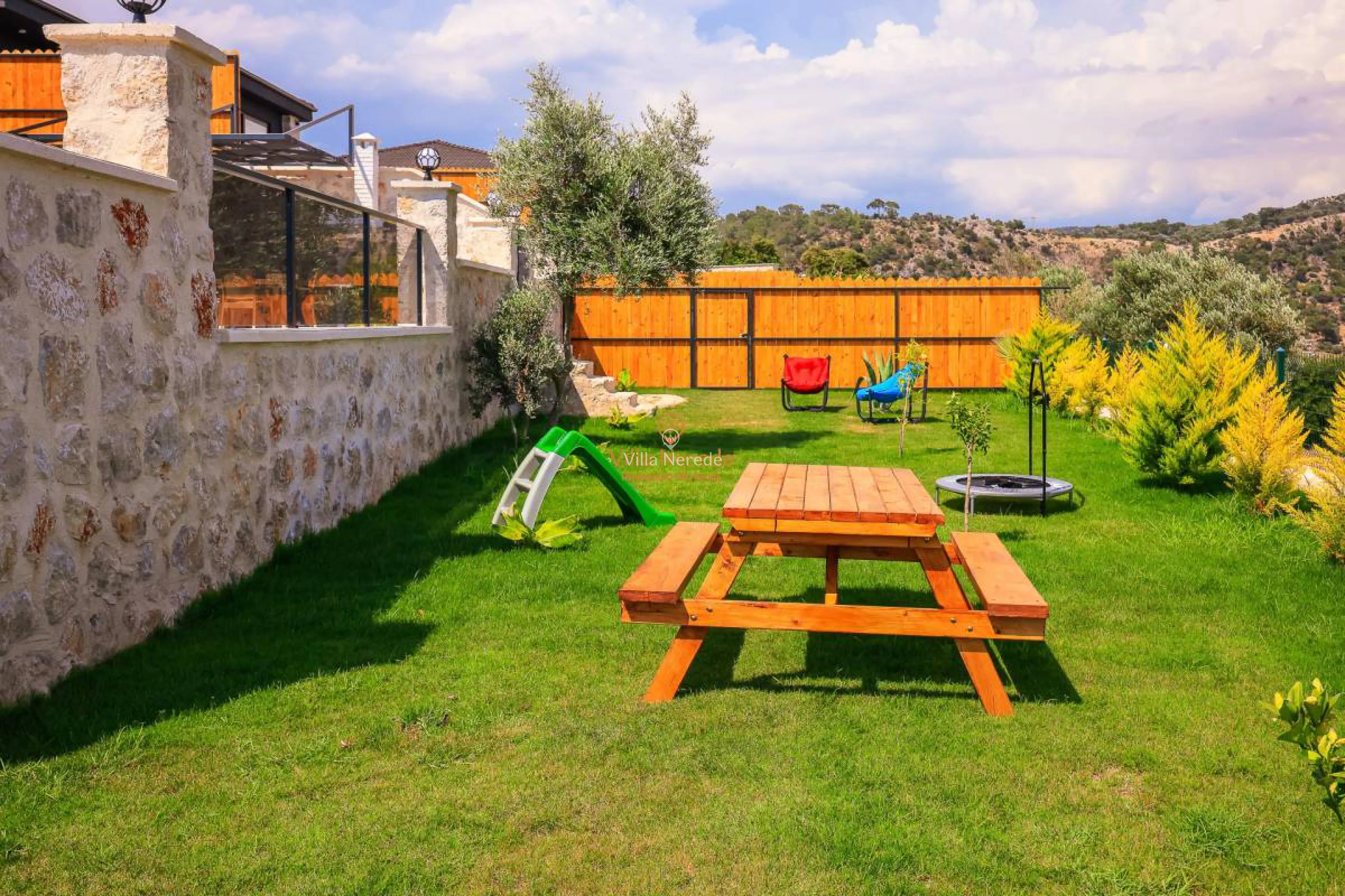 villa-sandak-4-1565296980-b.jpg