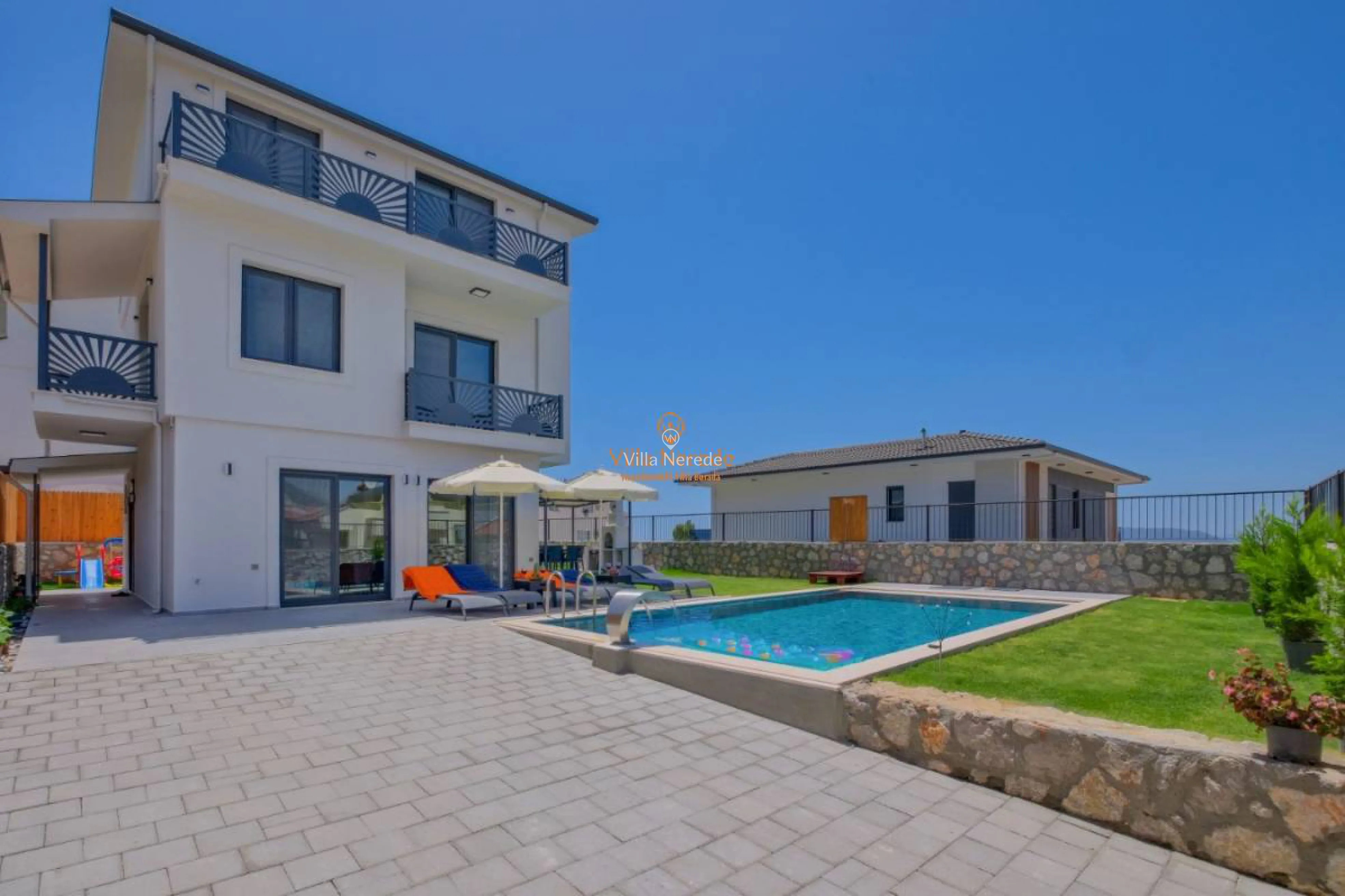 villa-santorini-814839422-b.jpg