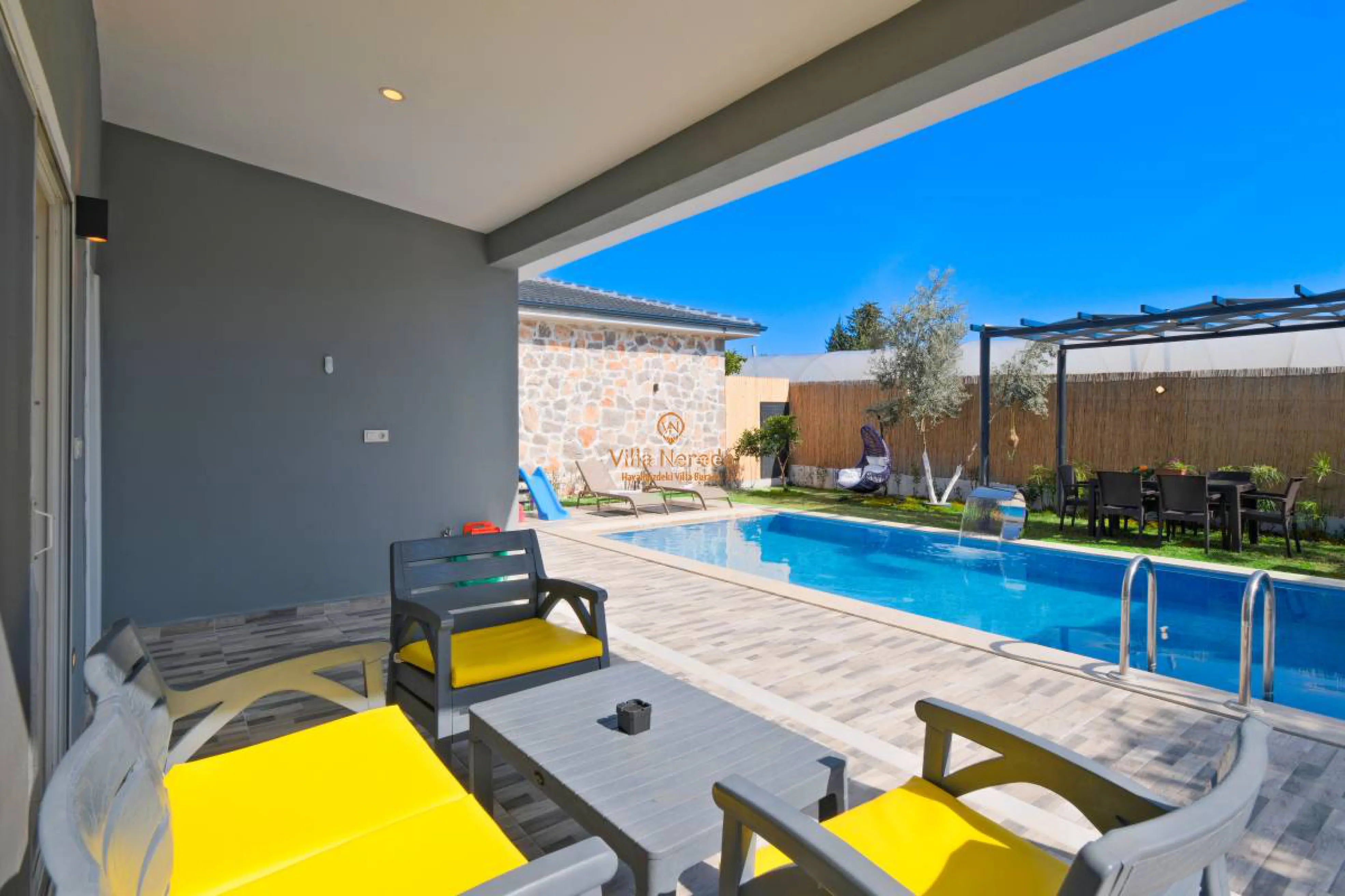 villa-simurg-2515836801-b.jpg