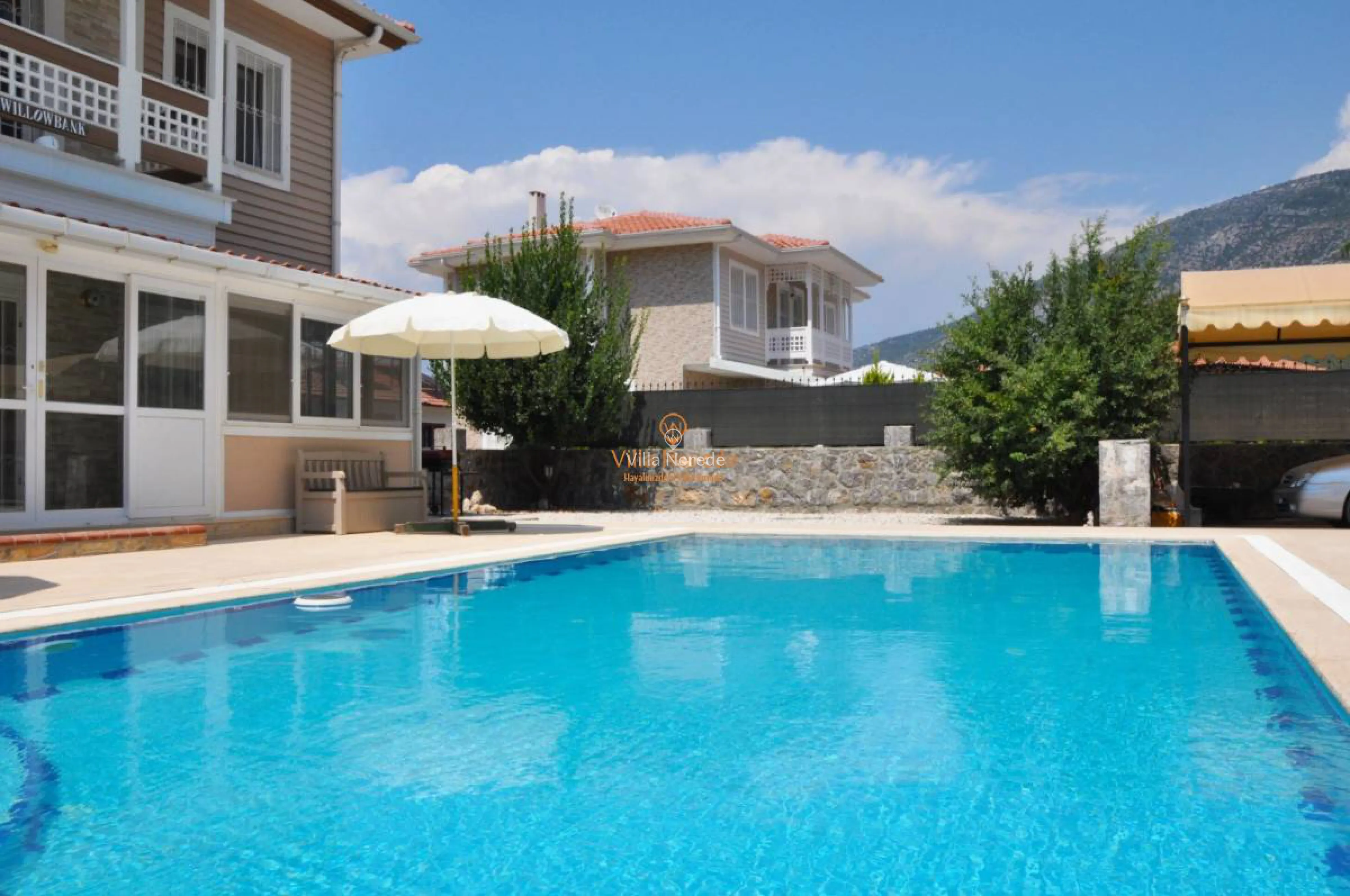 villa-steve-988757676-b.jpg