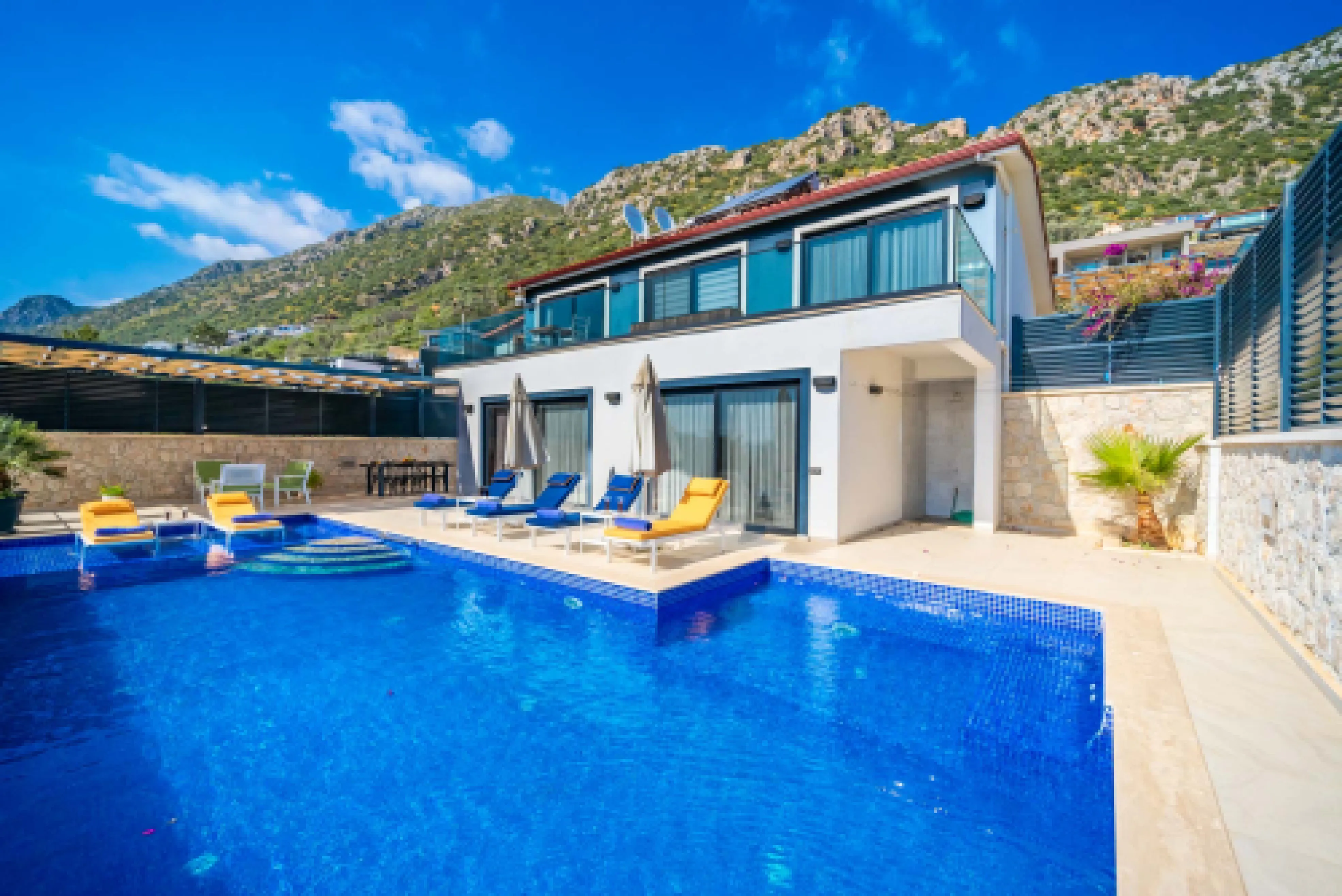 Villa Terapi 3 - Doğa Manzaralı & Kapalı Havuzlu Kiralık Villa