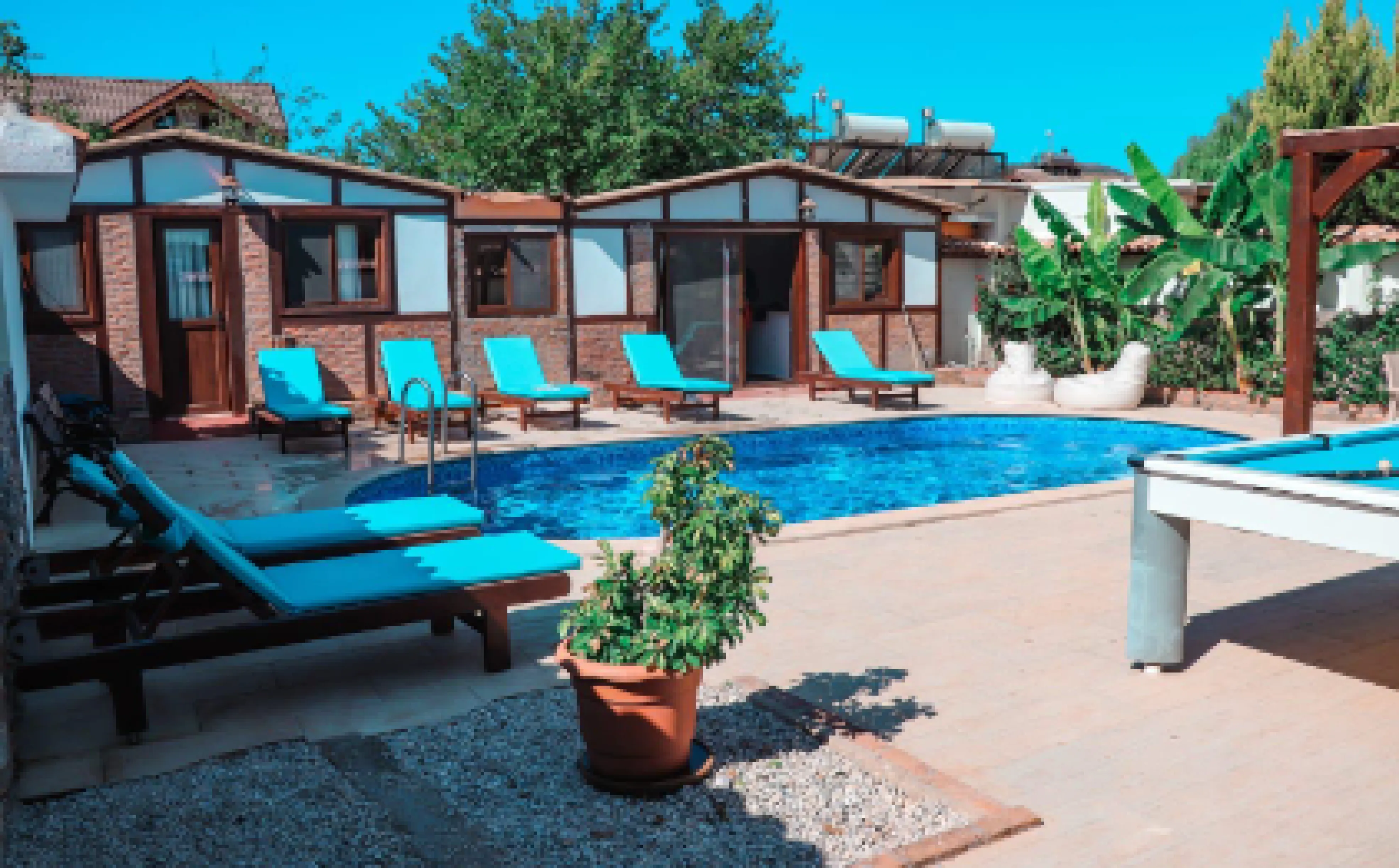 Villa Toprak - Merkeze & Plaja Yakın Konumda Kiralık Villa