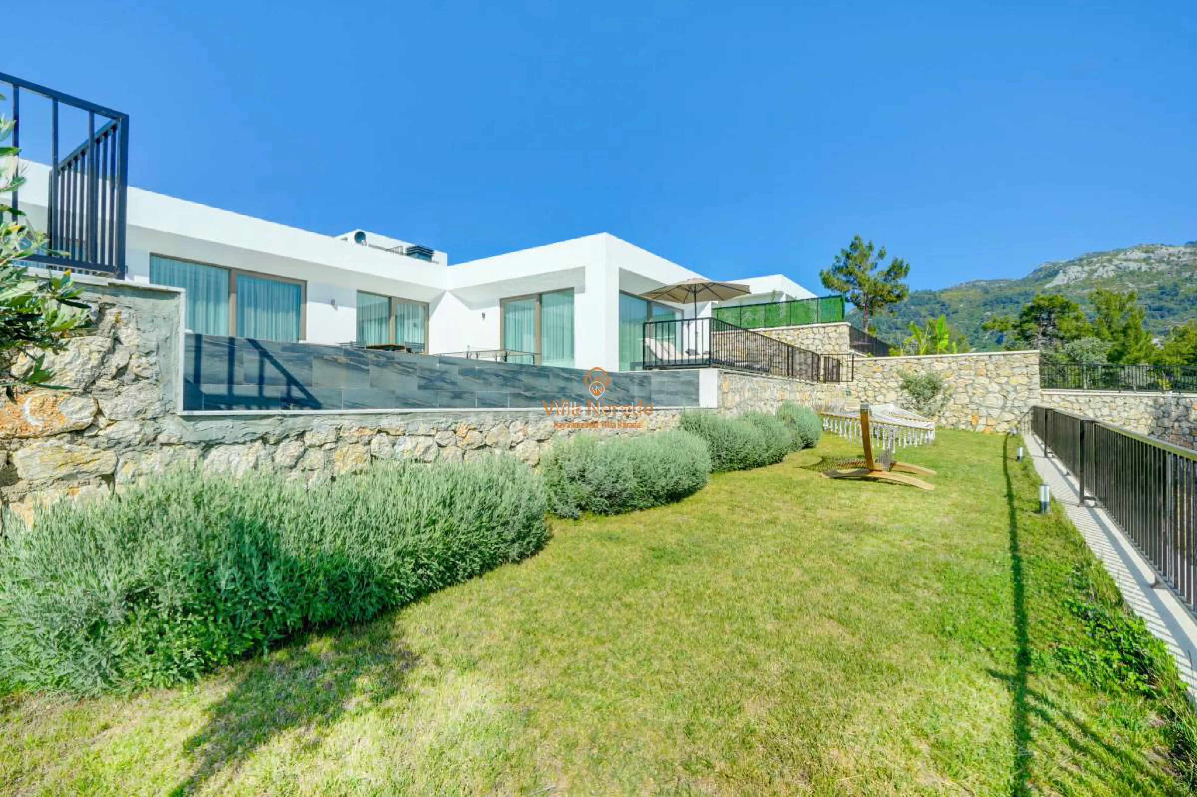 villa-venus-8-2083238760-b.jpg