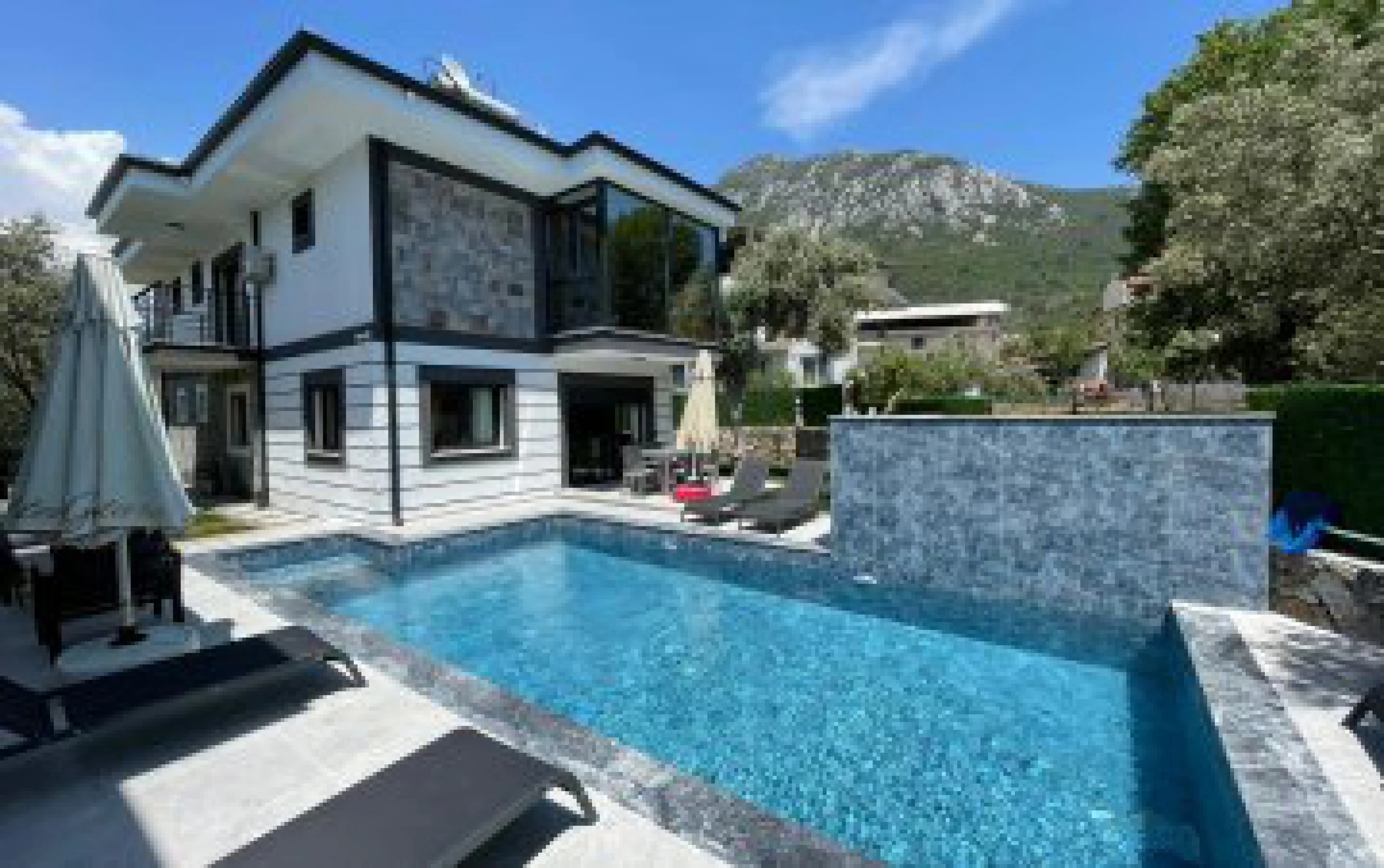 Villa Grape 2 - 8 Kişilik, Jakuzili Villa Kiralama 