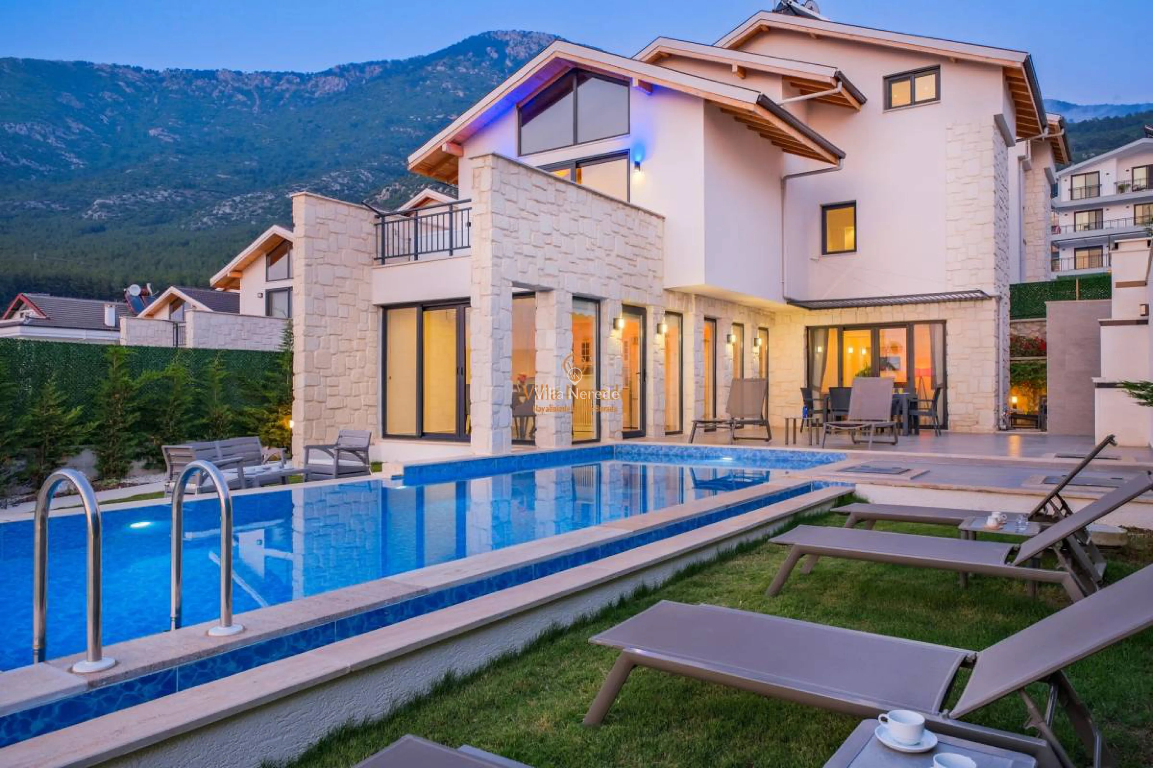 villa-yalcin-2-140717535-b.jpg