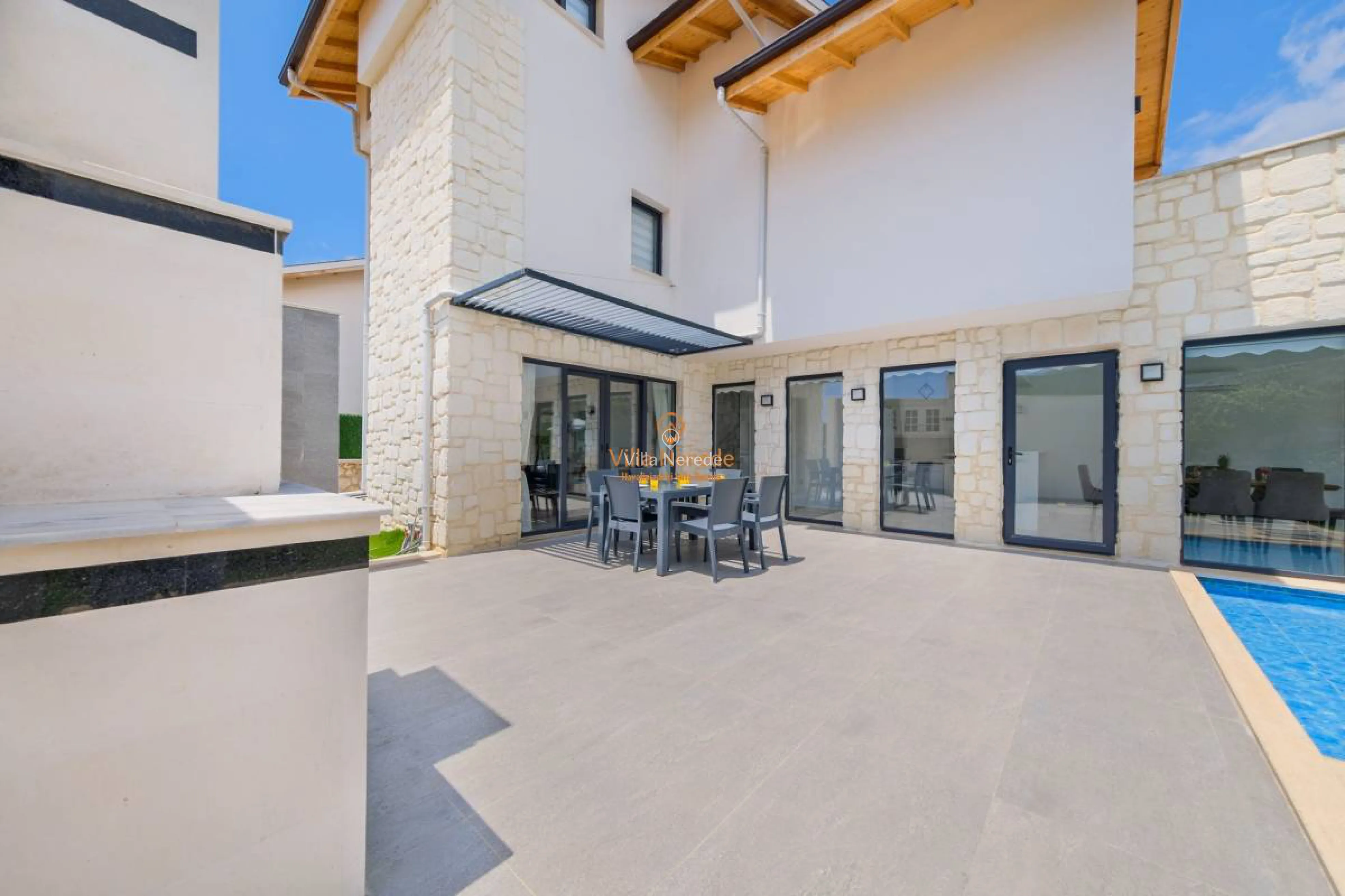 villa-yalcin-4-188302319-b.jpg