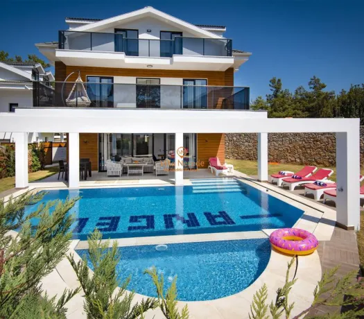 Villa Rose 13