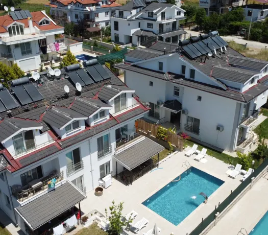 Flora Suites 3