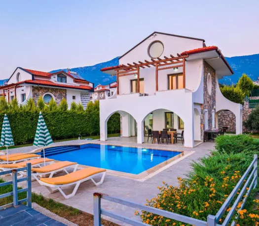 Villa Lavin 2