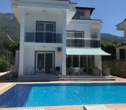 Villa Rose 5