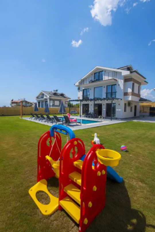 Villa Snow 2