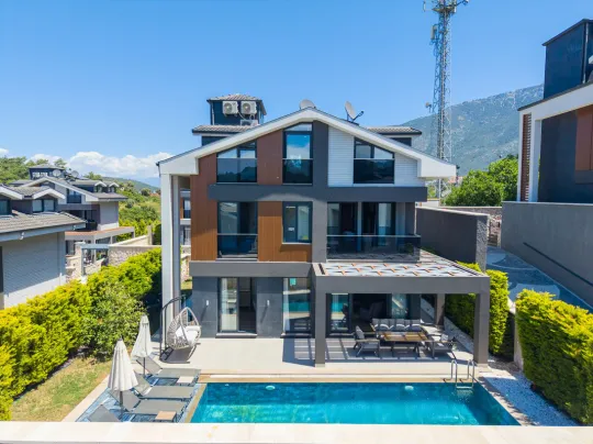Villa Marble 3