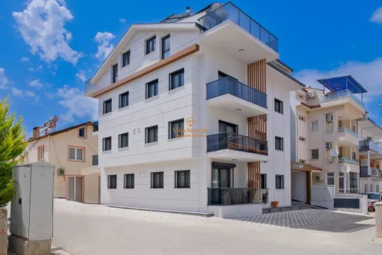 Light Suite Apart  3