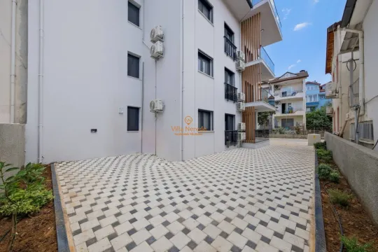 Light Suite Apart  3