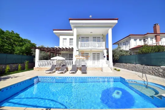 Villa Alya Üzümlü