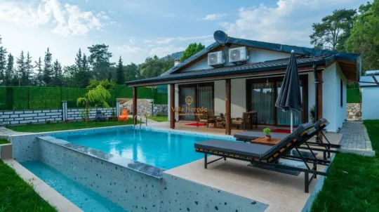 Villa Aryam