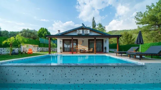 Villa Aryam