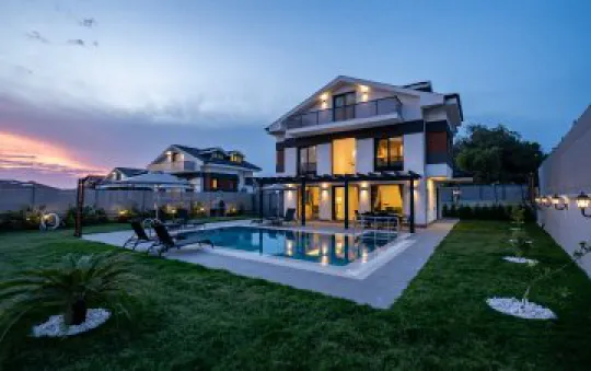 Villa Dreaming 1 - Geniş Havuzlu & Plaja Yakın Kiralık Villa