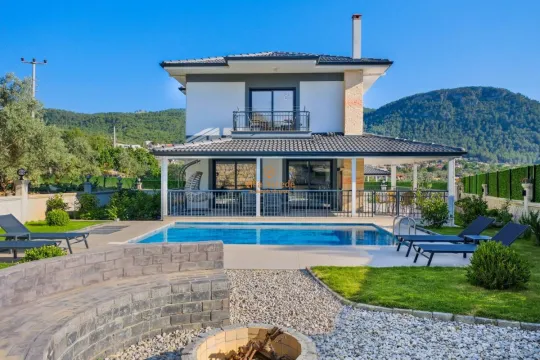 Villa Geyran Breeze