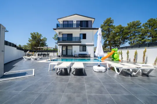 Villa Anka 2