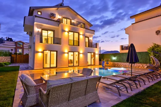Villa Atlantis 2