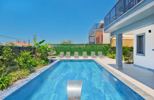 Villa Azram