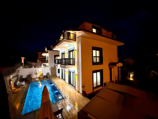 Villa Bee C
