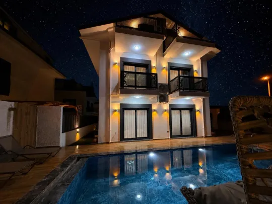 Villa Bee C