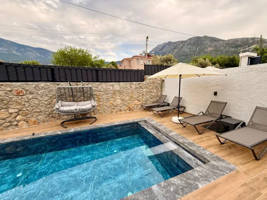 Villa Bee C