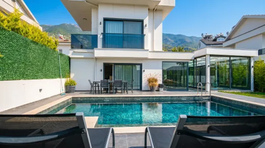 Villa Dolphin