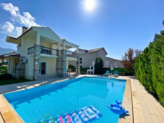 Villa Gold
