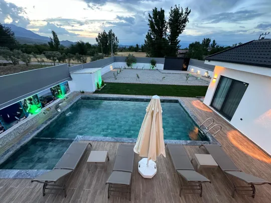 Villa Huzurlu