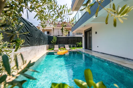 Villa Kozmik 1
