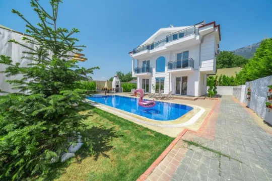 Villa Leyla