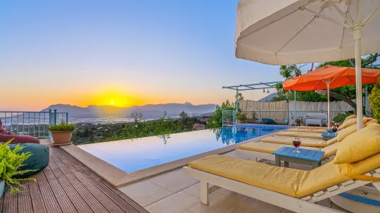 Villa Lovely