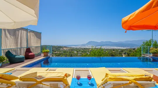 Villa Lovely