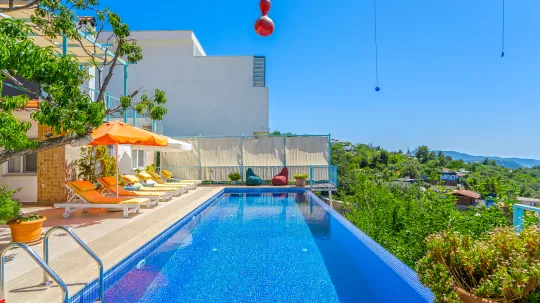 Villa Lovely