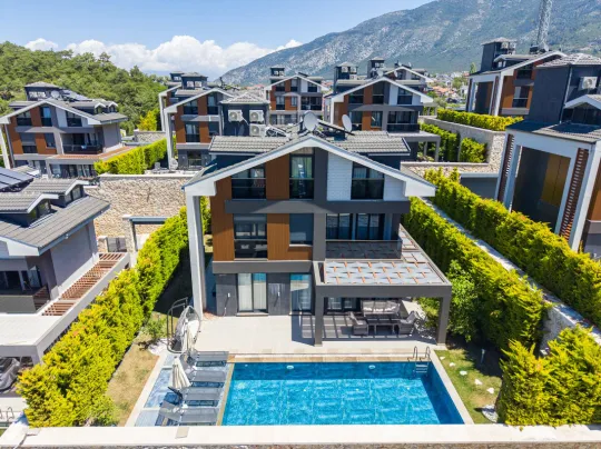 Villa Marble 2