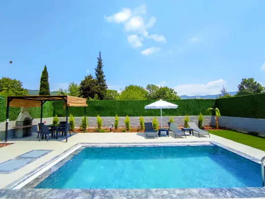 Viilla Meşe Kayaköy