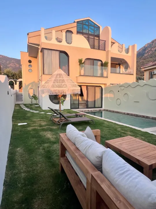 Villa Nymora House